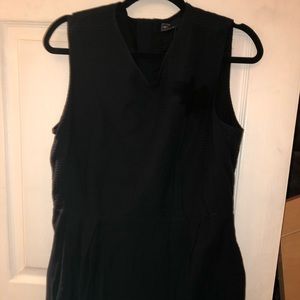 NEW sleeveless GAP black dress
